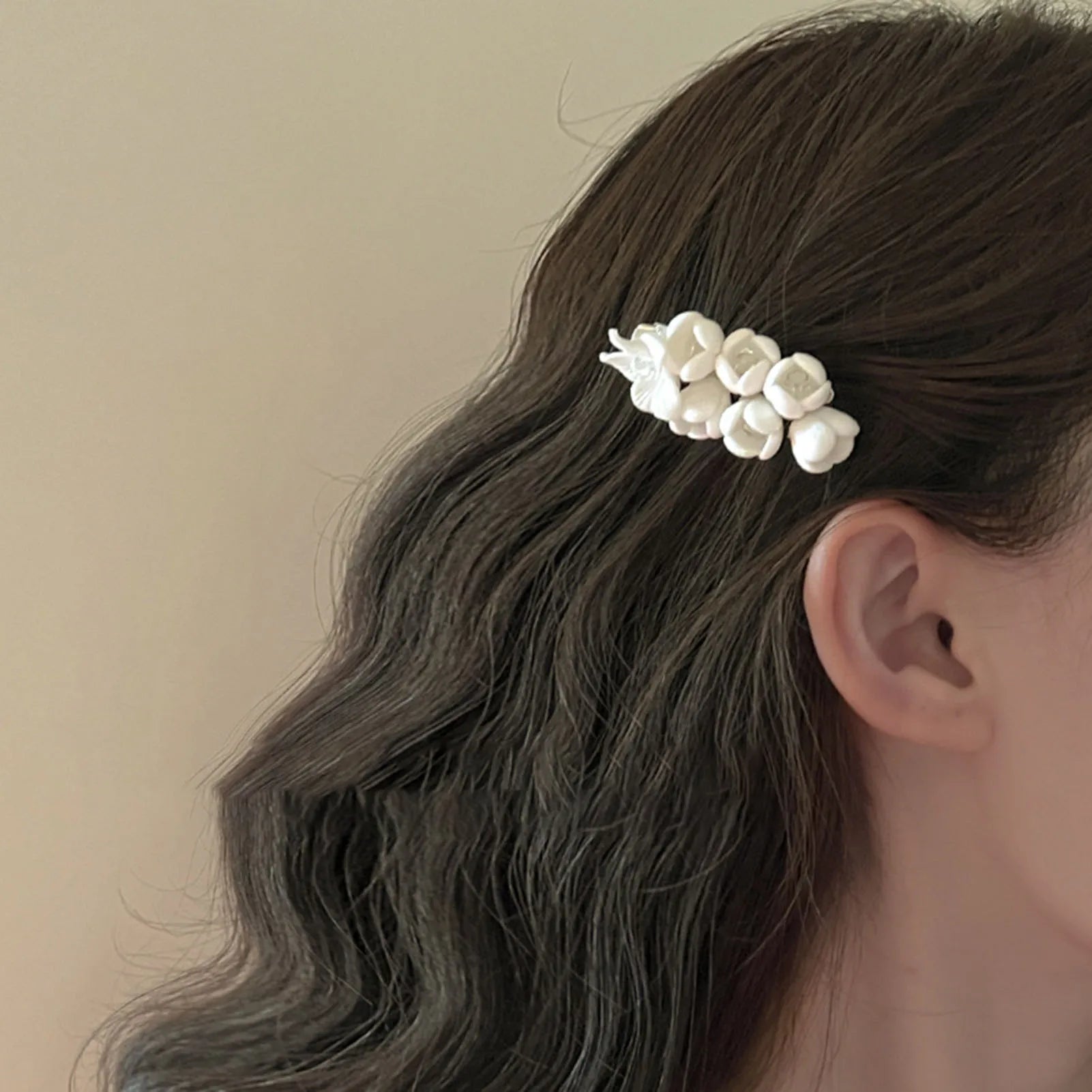 The Porcelain-White Hairpin Set